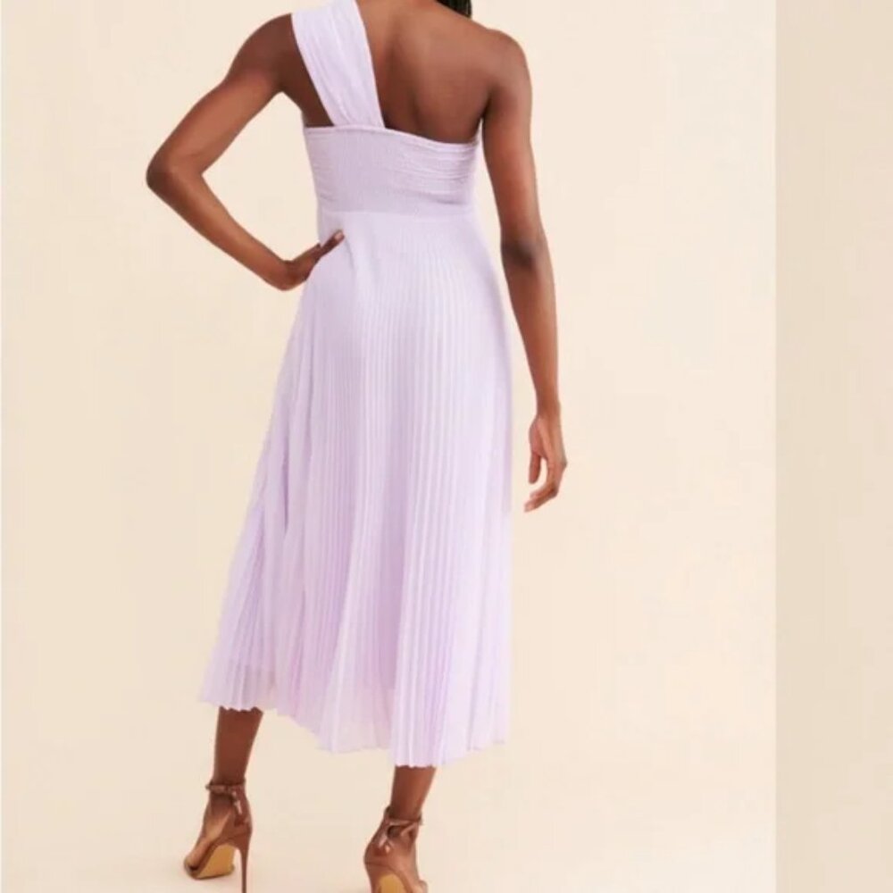 Vineet Bahl’s Pleated Lace Midi Dress Lavender Lilac - Picture 4 of 5